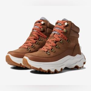 Sorel Brown Winter Boots with Red Laces